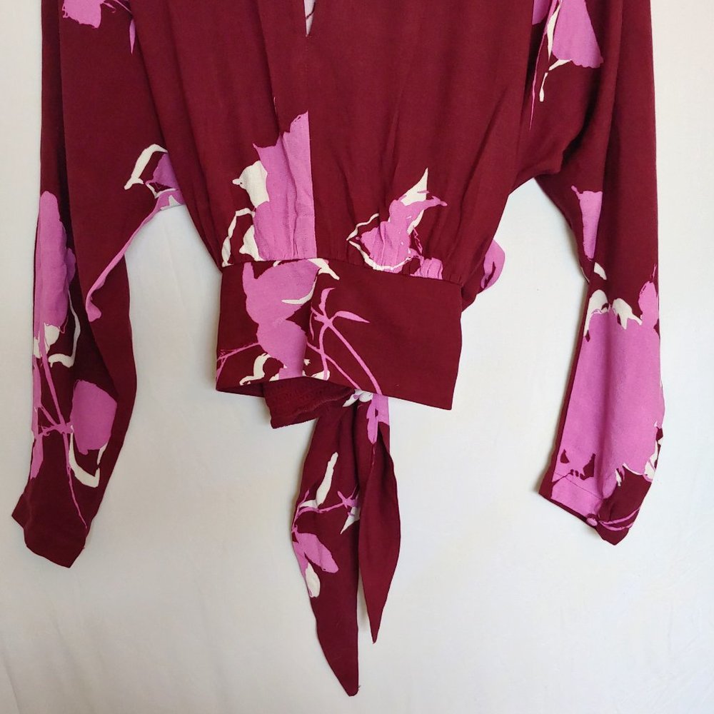 Free People Say you Love Me high neck keyhole in front & open back with sash  XS - Picture 11 of 14